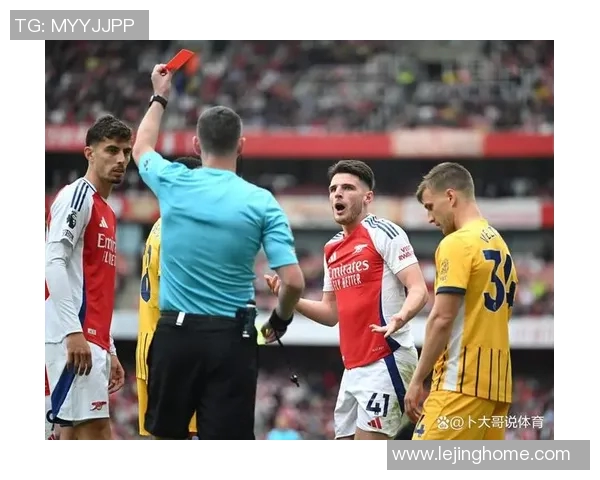 英超激战：里昂与本菲卡握手言和争议判罚引发全场热议